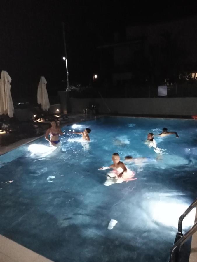 普拉塔里亚Sunset公寓式酒店 外观 照片