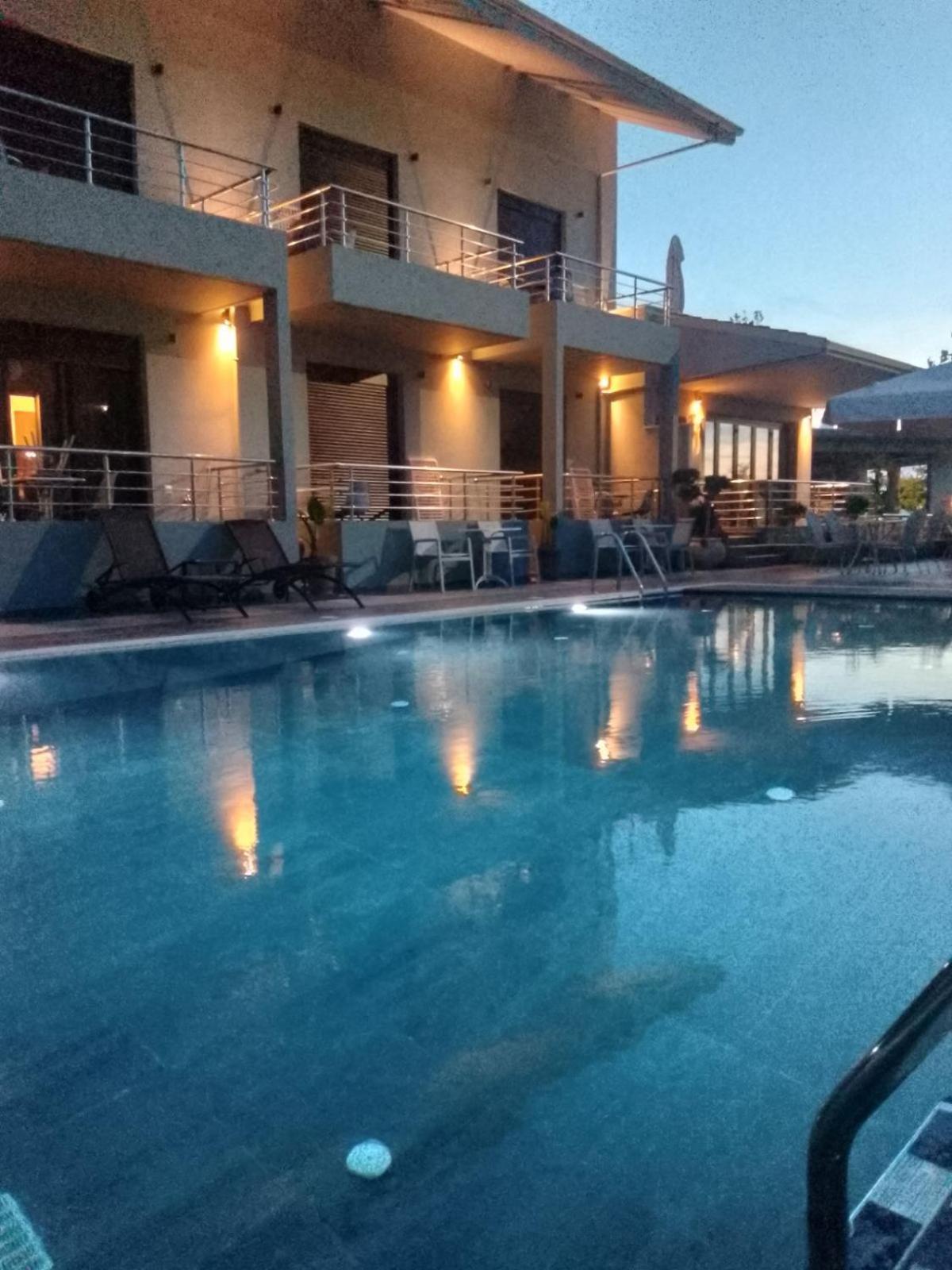 普拉塔里亚Sunset公寓式酒店 外观 照片